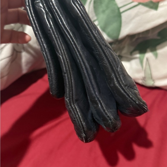 Chanel Black Quilted Leather Bag - Picture 4 of 14